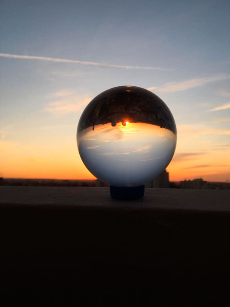 Lensball au couché du soleil